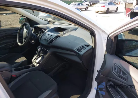 2014 Ford Escape S из США, поврежденный, VIN 1FMCU0F74EUA66875